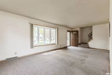 4733 20th Ave, Moline, IL 61265 photo 6