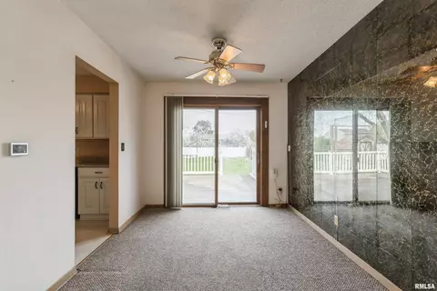 4733 20th Ave, Moline, IL 61265 photo 9
