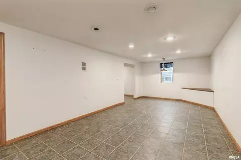 4733 20th Ave, Moline, IL 61265 photo 21