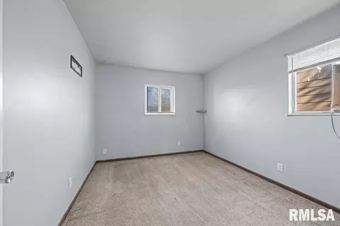 423 7th Street Ct E, Milan, IL 61264 photo 16