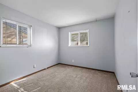 423 7th Street Ct E, Milan, IL 61264 photo 18