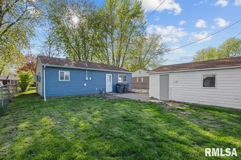 423 7th Street Ct E, Milan, IL 61264 photo 7