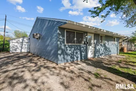 423 7th Street Ct E, Milan, IL 61264 photo 3
