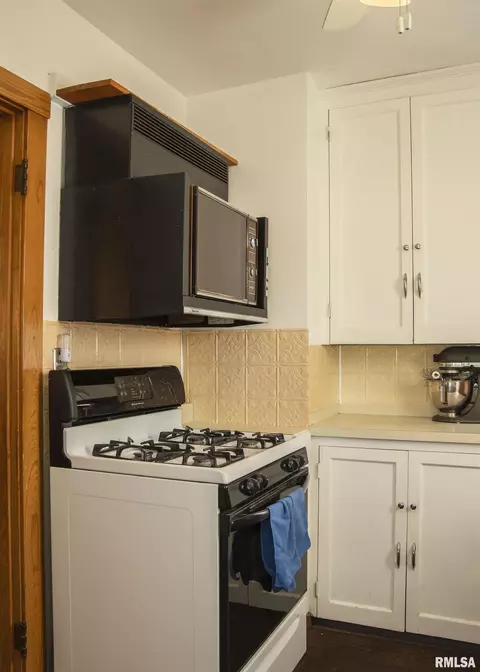 412 22nd Ave, Moline, IL 61265 photo 8