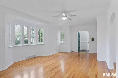 4242 8th Ave, Moline, IL 61265 photo 9