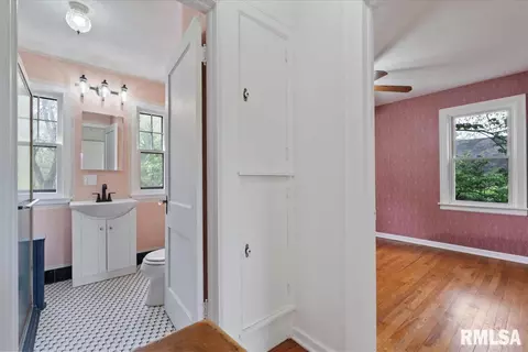4242 8th Ave, Moline, IL 61265 photo 33