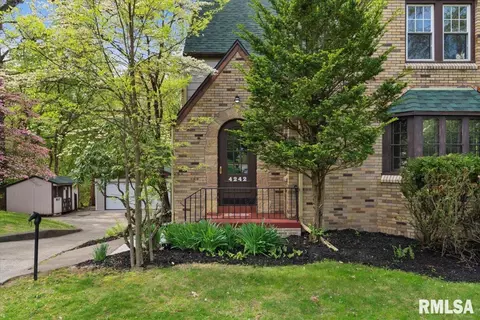 4242 8th Ave, Moline, IL 61265 photo 4