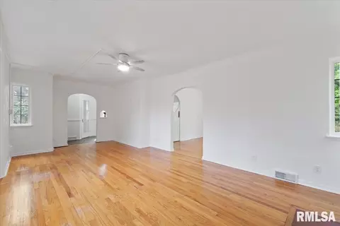 4242 8th Ave, Moline, IL 61265 photo 10