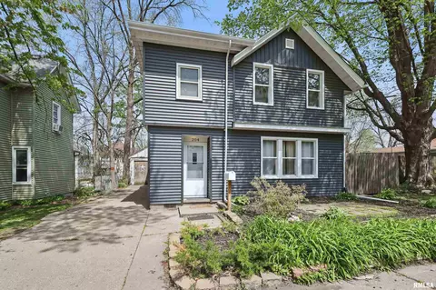 204 E 18th St, Davenport, IA 52803