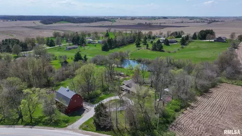 30736 Big Rock Rd, Dixon, IA 52745