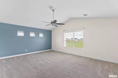 1824 S 5th St, Eldridge, IA 52748 photo 18
