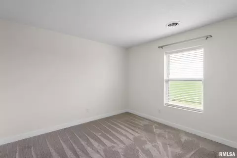 1824 S 5th St, Eldridge, IA 52748 photo 25