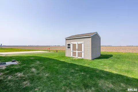 1824 S 5th St, Eldridge, IA 52748 photo 37