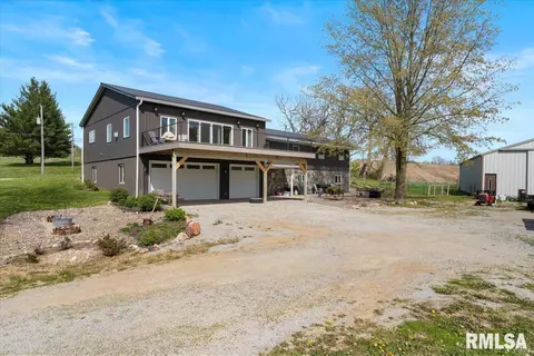 928 155th Ave W, Milan, IL 61264