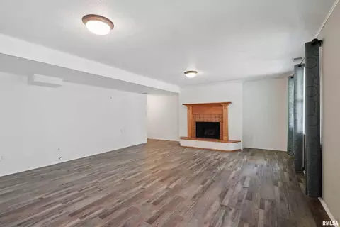 802 8th Ave, Silvis, IL 61282 photo 24
