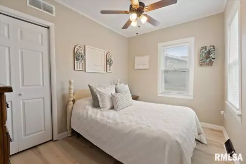 4119 28th Ave, Moline, IL 61265 photo 5