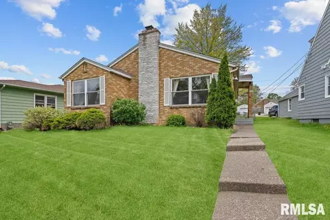 935 Spalding Blvd, Davenport, IA 52804