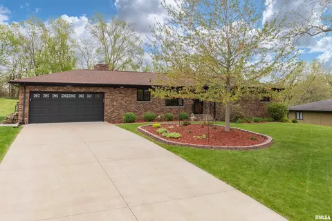 8929 27th St, Milan, IL 61264