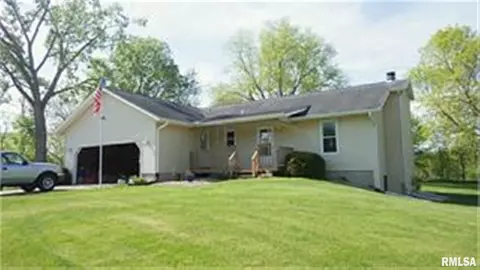 2745 225th St, Dewitt, IA 52742