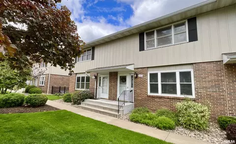 1513 21st Ave, Rock Island, IL 61201