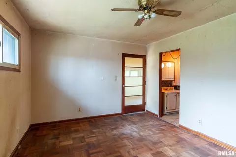 225 13th St, Silvis, IL 61282 photo 15
