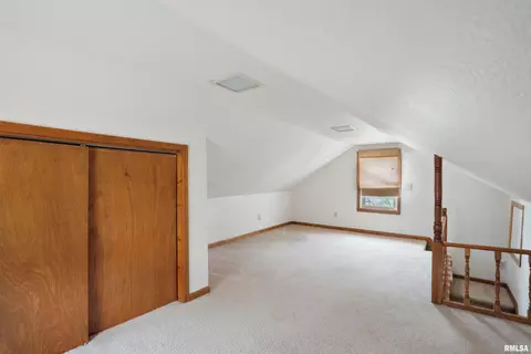 610 5th St, Lowden, IA 52255 photo 17