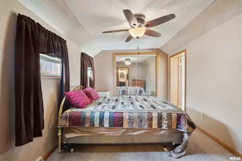 610 5th St, Lowden, IA 52255 photo 12