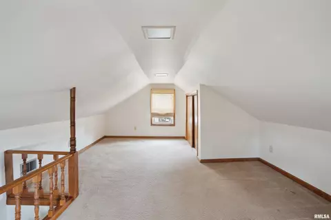 610 5th St, Lowden, IA 52255 photo 16