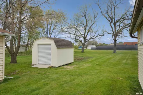 610 5th St, Lowden, IA 52255 photo 23