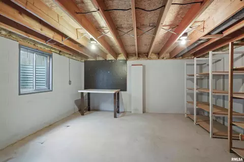 924 53rd St, Moline, IL 61265 photo 26