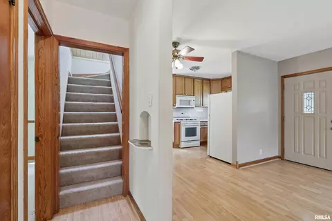 924 53rd St, Moline, IL 61265 photo 11