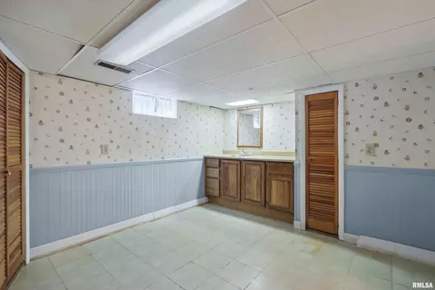 924 53rd St, Moline, IL 61265 photo 27