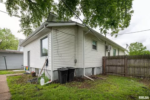 301 N 11th St, Herrin, IL 62948 photo 25