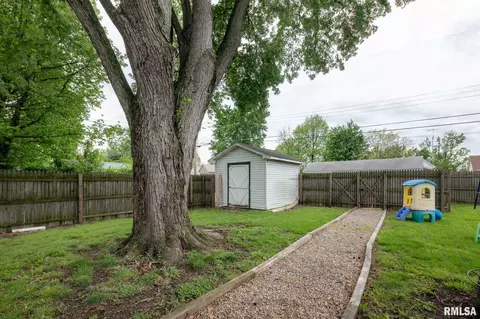 301 N 11th St, Herrin, IL 62948 photo 22