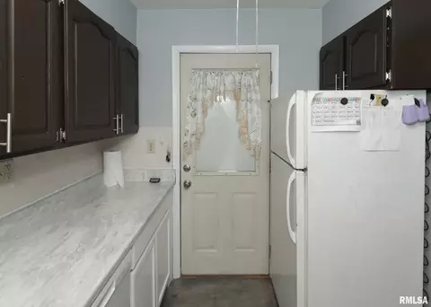 1009 38th St, Moline, IL 61265 photo 12