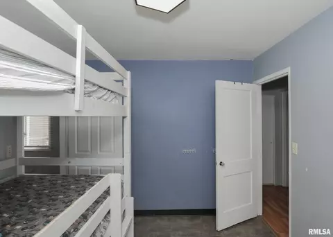 1009 38th St, Moline, IL 61265 photo 20