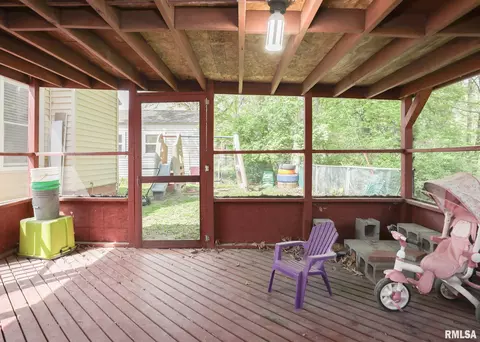 1009 38th St, Moline, IL 61265 photo 23