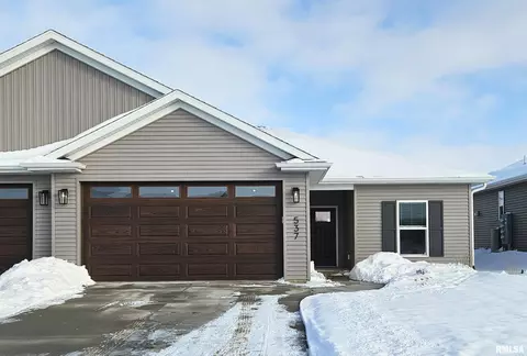 537 N 3rd Ave, Eldridge, IA 52748