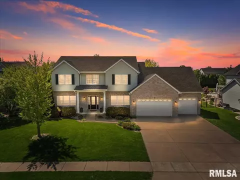 5472 Judge Rd, Bettendorf, IA 52722