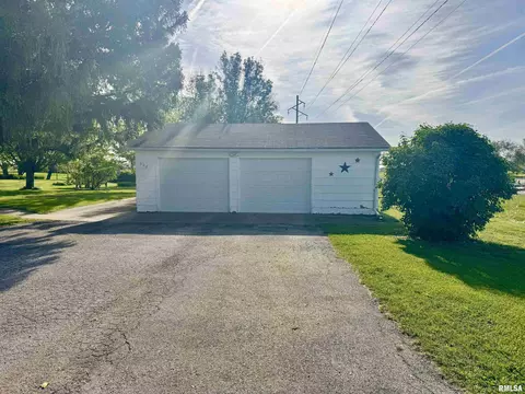 902 E Main St, Aledo, IL 61231 photo 33