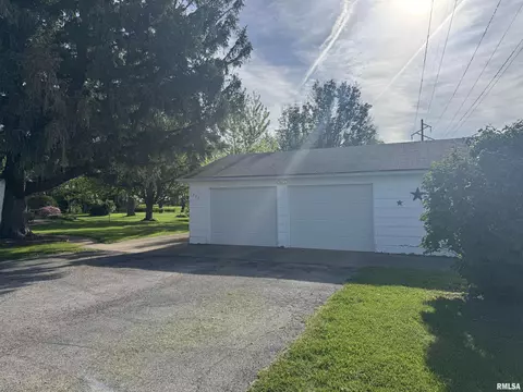 902 E Main St, Aledo, IL 61231 photo 34