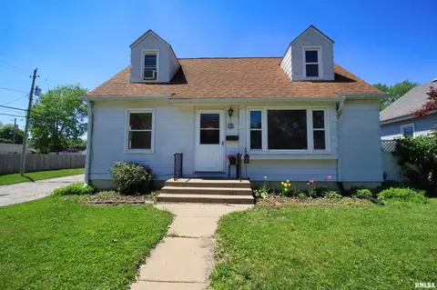 2060 45th St, Rock Island, IL 61201