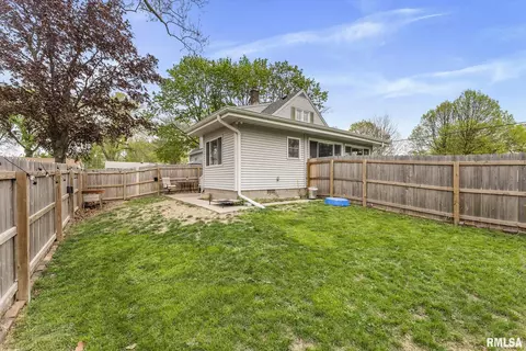 2601 47th St, Moline, IL 61265 photo 26