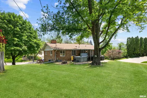3567 49th St, Moline, IL 61265 photo 4