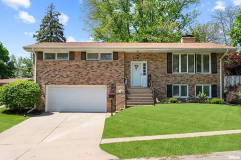 3567 49th St, Moline, IL 61265 photo 2