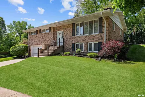 3567 49th St, Moline, IL 61265 photo 3