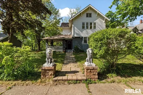 1729 11th Ave, Moline, IL 61265