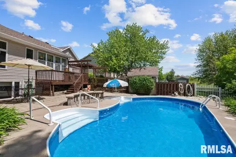77 Park View Dr, Eldridge, IA 52748 photo 14