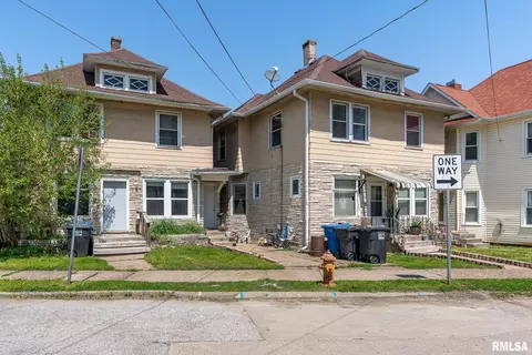 1525-1527 8th Ave, Moline, IL 61265