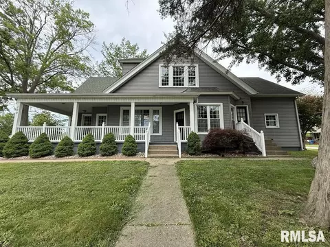 108 E Douglas St, De Soto, IL 62924
